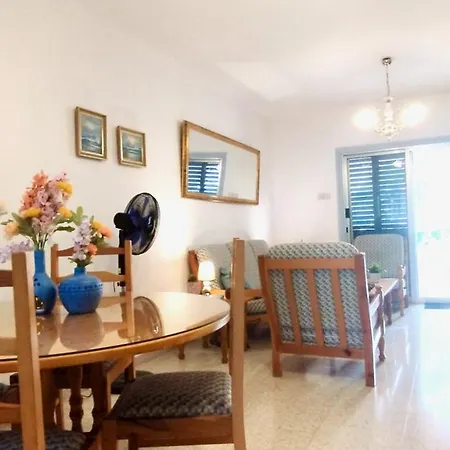 House In Tomb Of The Kings 파포스