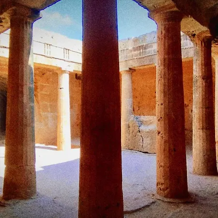 Hébergement de vacances House In Tomb Of The Kings *